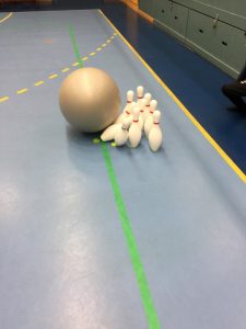 Gäller att sikta rätt för att få till en strike.