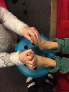Fotmassage, för den som inte är så kittlig.